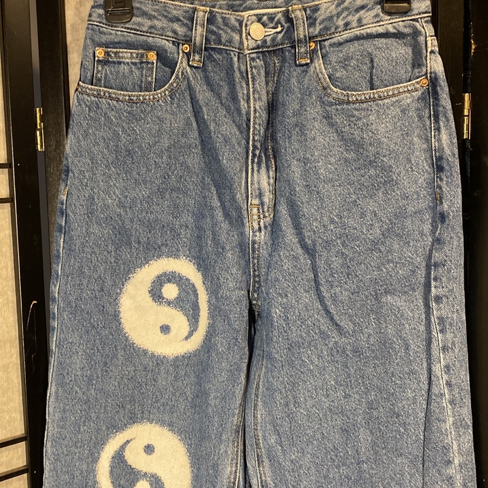 PACSUN ying n yang 90s boyfriend jeans size 26 - Picture 2 of 9